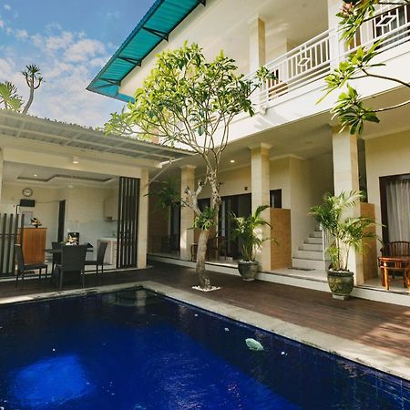 Happy Devi Guesthouse Canggu Exterior foto