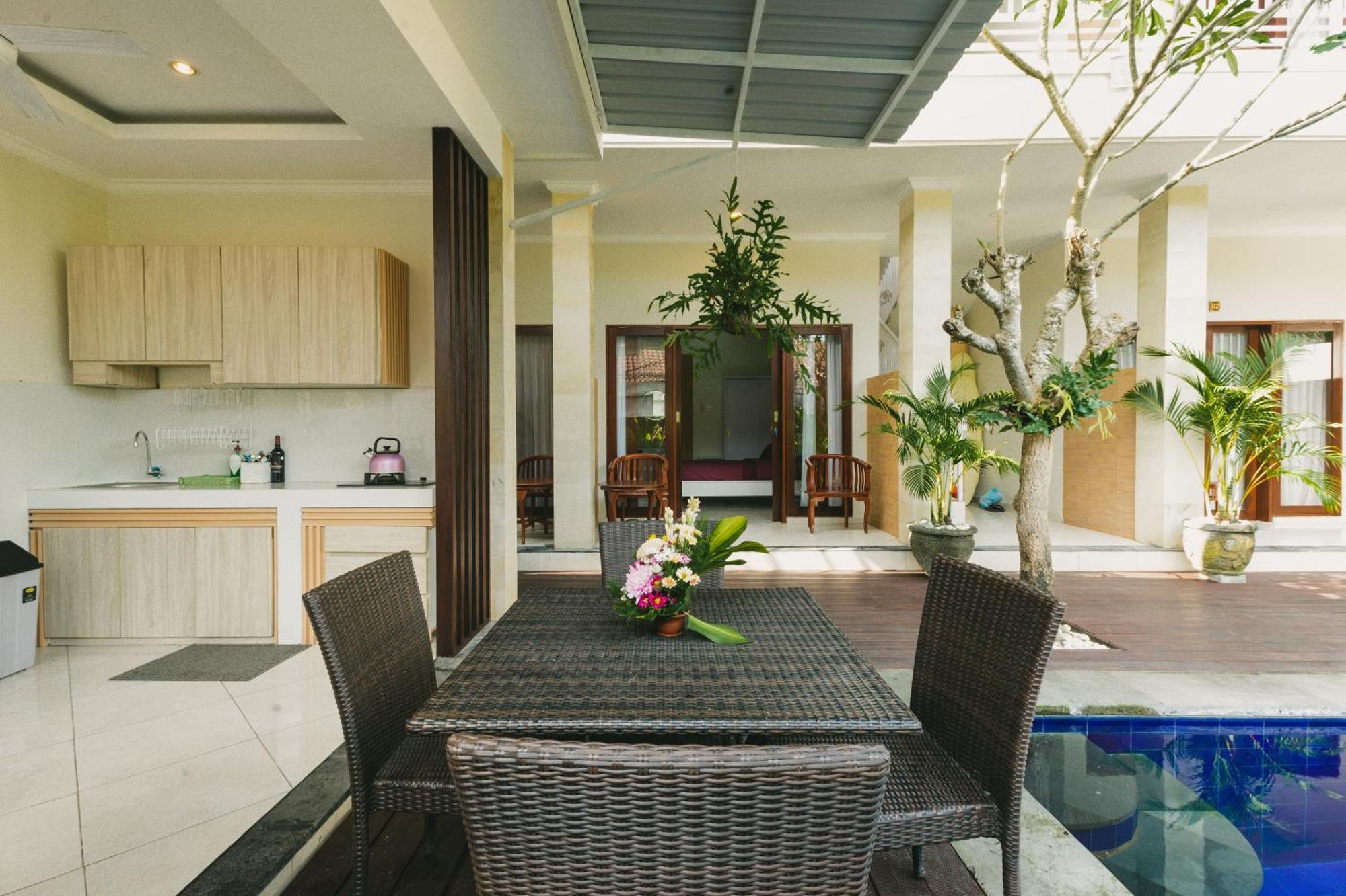 Happy Devi Guesthouse Canggu Exterior foto