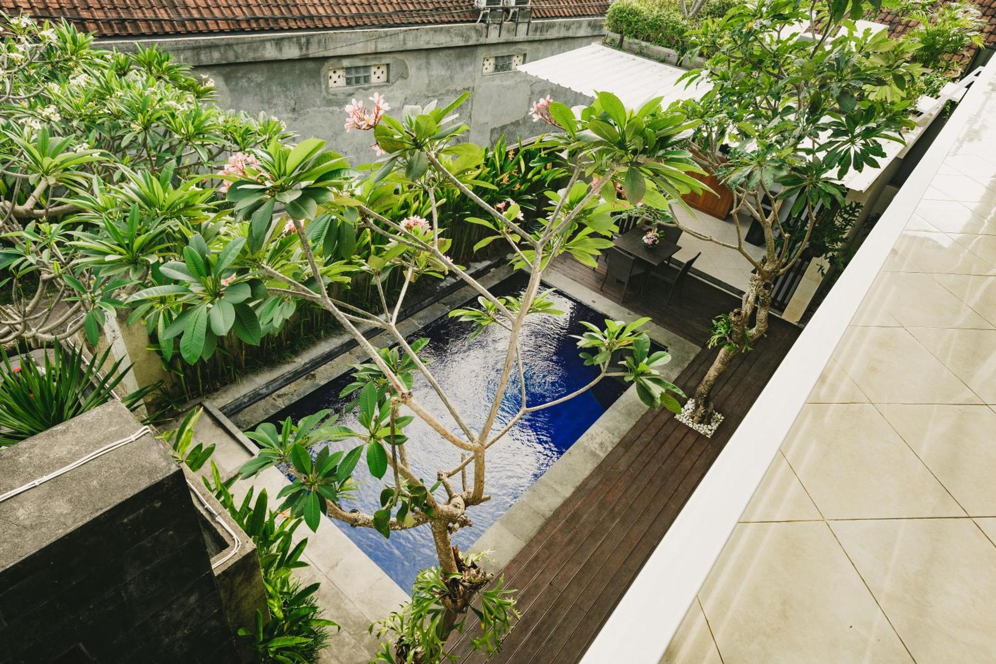 Happy Devi Guesthouse Canggu Exterior foto